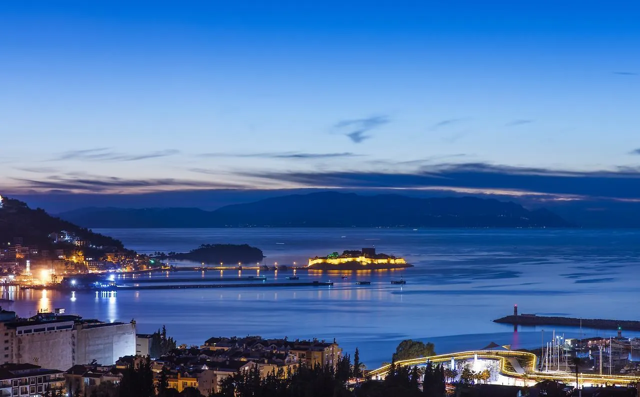 Demir Suit Hotel Kusadasi